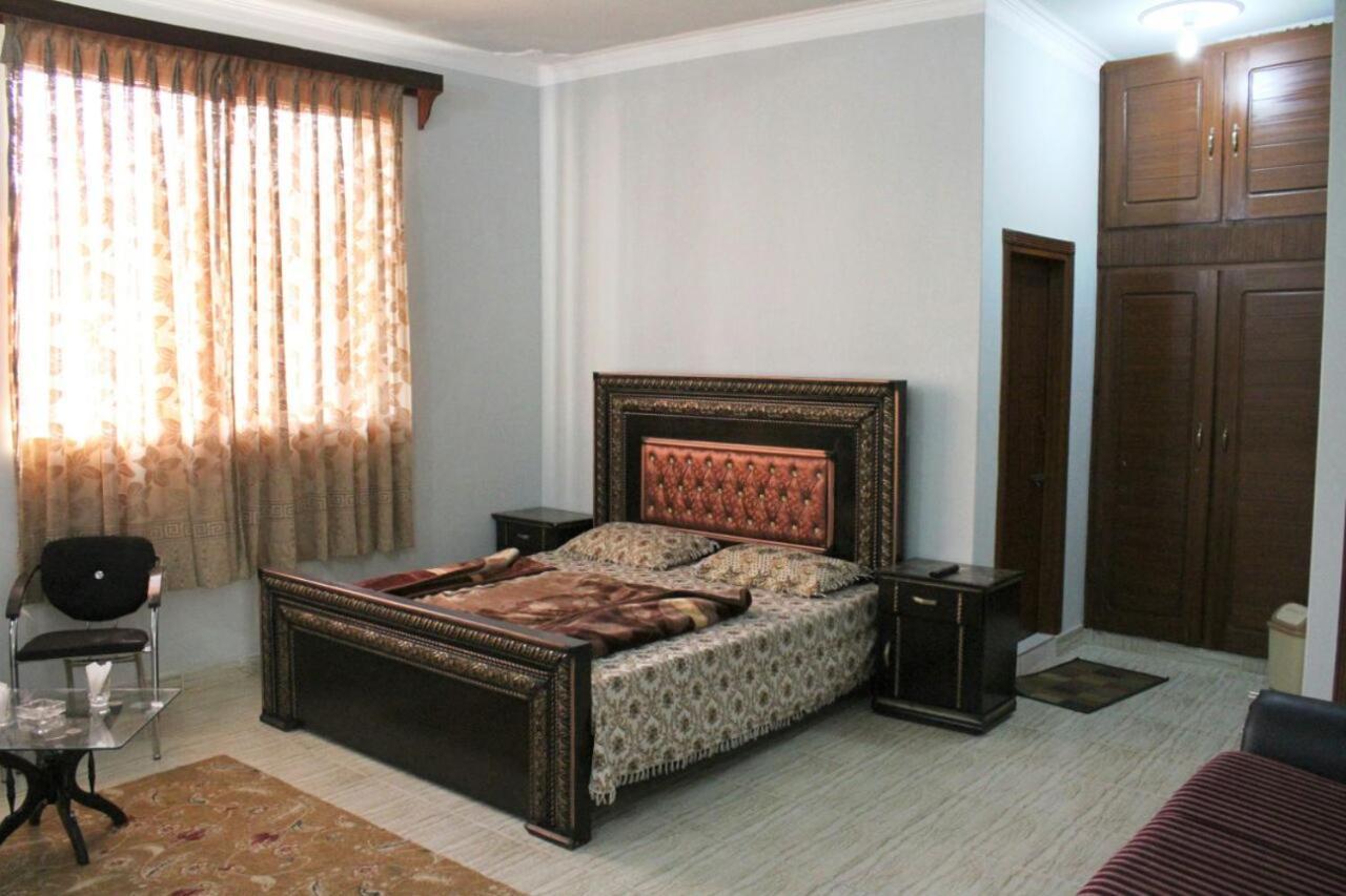 Tulip Guest House Abbottabad Exterior photo